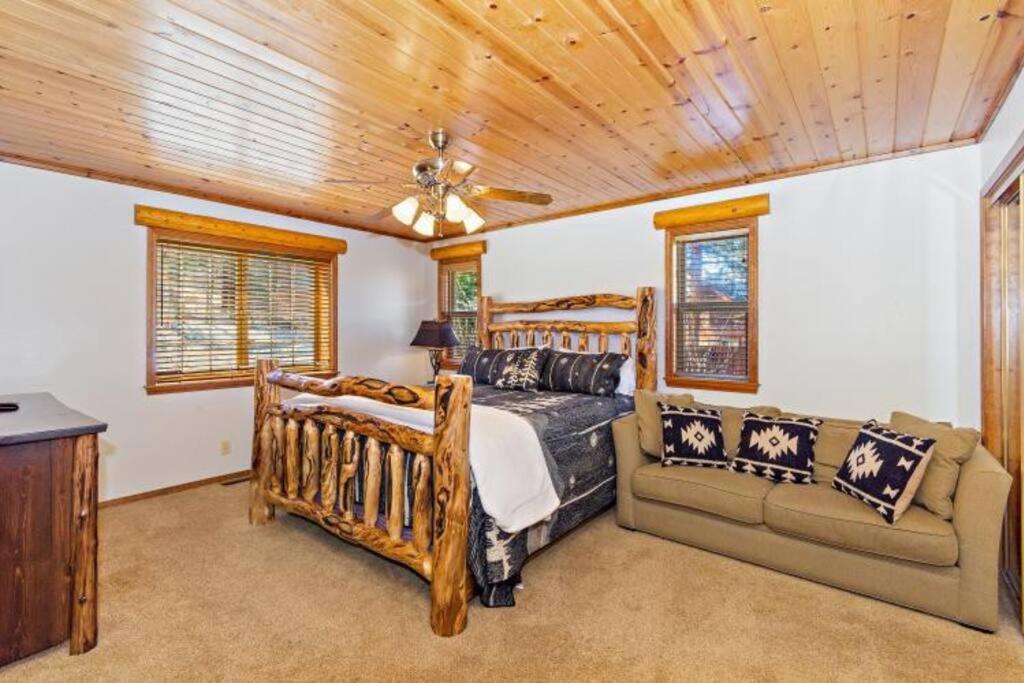 Custom Single Story Cabin With Jacuzzi Pool Table & Big Game Room With Arcade Games Big Bear Lake Dış mekan fotoğraf