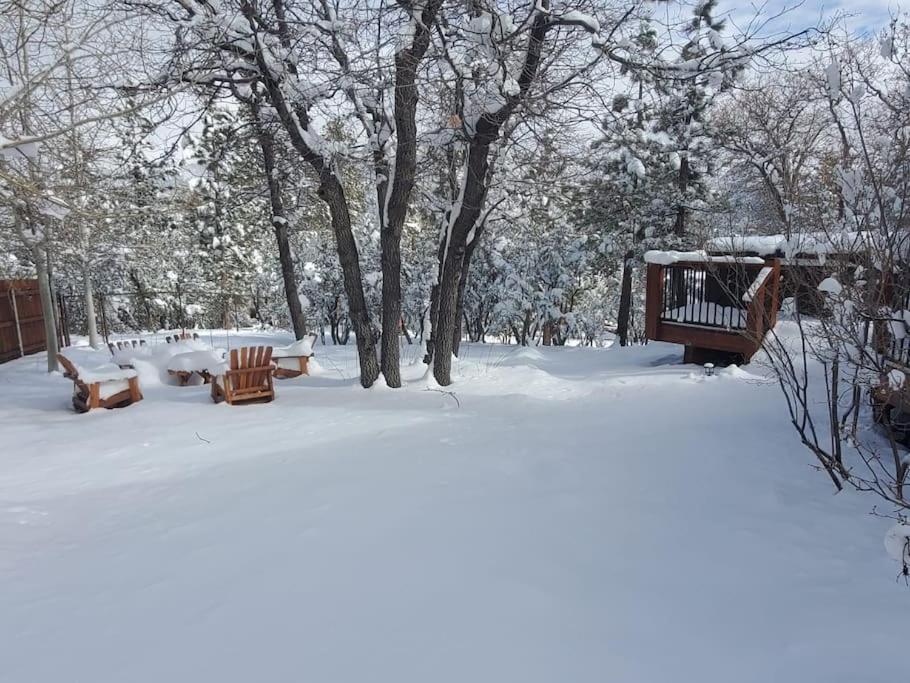 Custom Single Story Cabin With Jacuzzi Pool Table & Big Game Room With Arcade Games Big Bear Lake Dış mekan fotoğraf