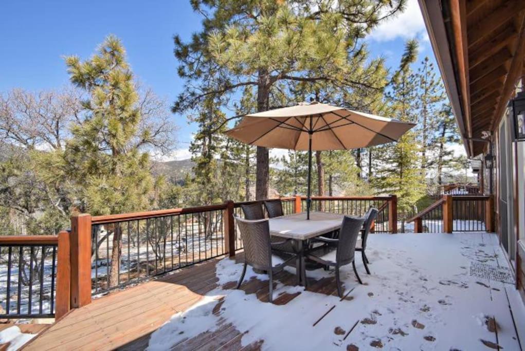 Custom Single Story Cabin With Jacuzzi Pool Table & Big Game Room With Arcade Games Big Bear Lake Dış mekan fotoğraf