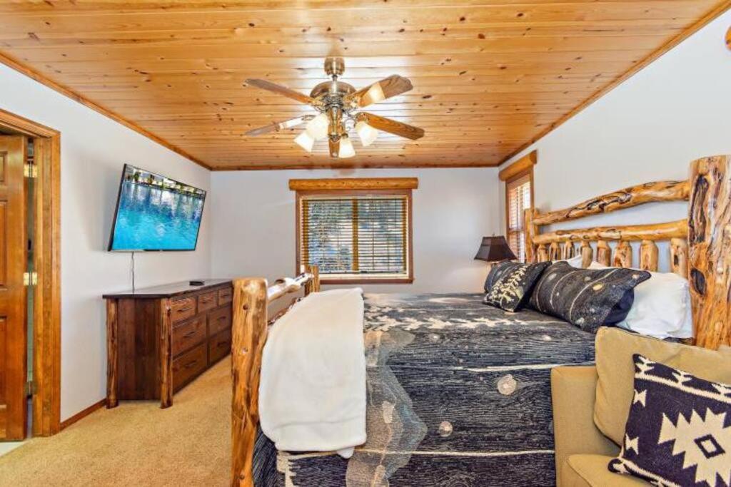 Custom Single Story Cabin With Jacuzzi Pool Table & Big Game Room With Arcade Games Big Bear Lake Dış mekan fotoğraf